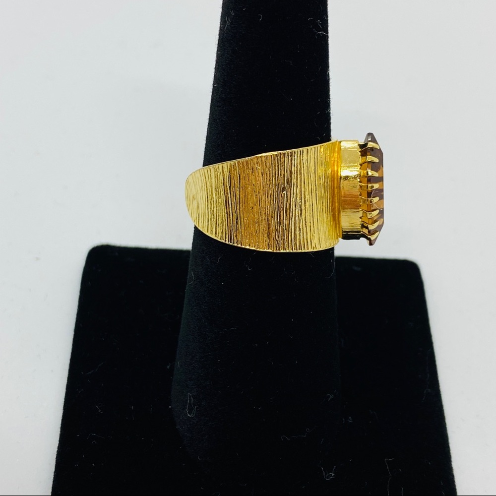 Vintage style Gold Ring - Picture 2 of 7
